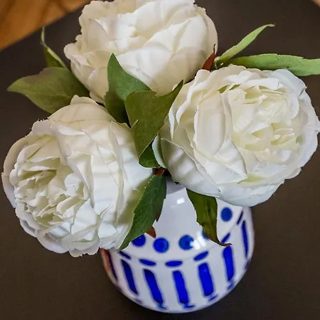 Chic For 4 Champs-elysees Robert Estienne 2 Apartment *